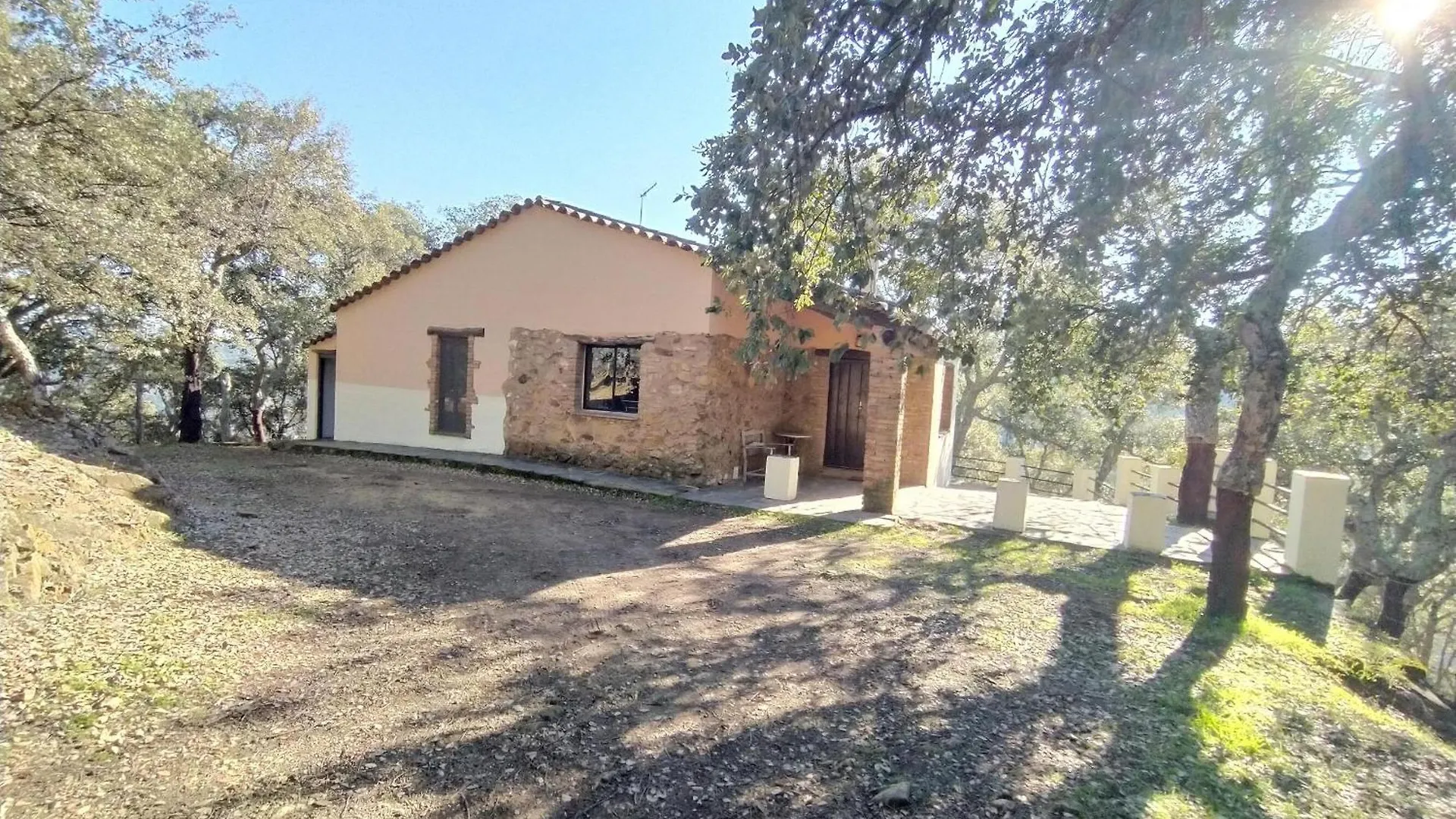Pozuelo 2 Jabugo Villa Spain